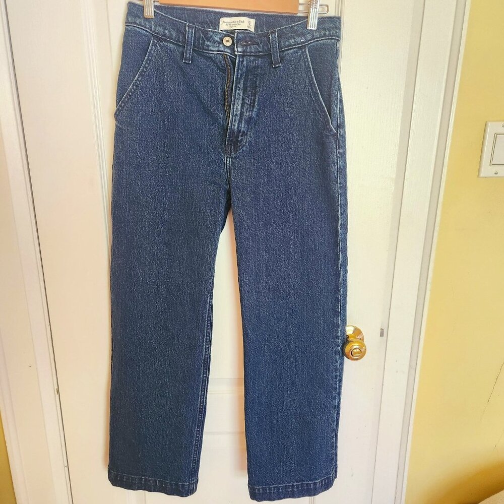Abercrombie & Fitch High-Rise Straight Leg Jeans - Dark Blue
